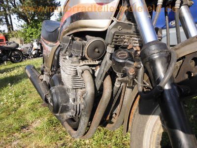 Kawasaki_GPz550UT_bronze_Typ_KZ550H_original_Auspuff_KHI_K053_LCD-Cockpit_-_wie_ZX550A_GPz_KZ_ZX_400_500_750_1100_E_UT_H_GT_31.jpg
