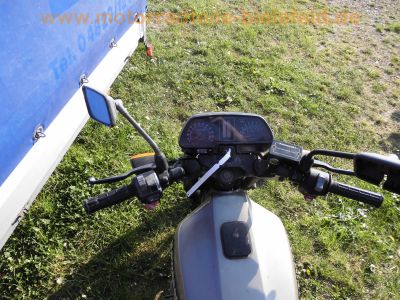 Kawasaki_GPz550UT_bronze_Typ_KZ550H_original_Auspuff_KHI_K053_LCD-Cockpit_-_wie_ZX550A_GPz_KZ_ZX_400_500_750_1100_E_UT_H_GT_35.jpg