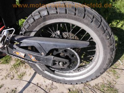 Yamaha_XT125X_CRASH_XT125SM_Super-Moto_SuMo_Malaguti_ZJM74_Motor_M3D6A_-_wie_Enduro_Yamaha_XT125R_YBR125_Derbi_Senda_125_Rieju_SMX125_35.jpg