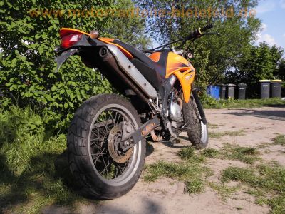 Yamaha_XT125X_CRASH_XT125SM_Super-Moto_SuMo_Malaguti_ZJM74_Motor_M3D6A_-_wie_Enduro_Yamaha_XT125R_YBR125_Derbi_Senda_125_Rieju_SMX125_42.jpg