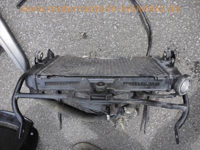 Yamaha_TDM850_3VD_1Rad_Twin_Motor_Vergaser_Elektrik_-_spare-parts_Ersatzteile_wie_XTZ750_Supertenere_3LD_36.jpg