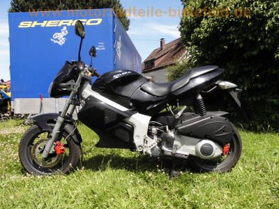 Gilera_DNA125_Leichtkraftrad_Piaggio_M26_2002_-_wie_Gilera_Runner_180_125_50_M07_DNA50_DNA180_40.jpg
