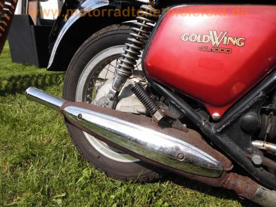 Honda_GL1000_Goldwing_GL1_DE_LUXE_rot_nackt_unverkleidet_Originalzustand_-_wie_GL2_GL1100_SC02_GL1200_SC14_55.jpg