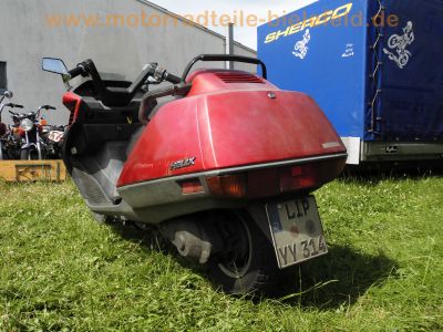 Honda_Helix_CN250_MF02_rot_Sofa-Roller_Tourenroller_Langstrecke_55tmls_-_wie_CH250_Elite_FES250_FES_125_150_Foresight_Pantheon_3.jpg