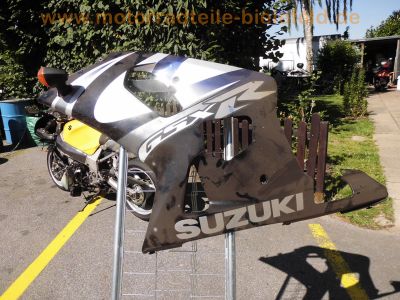 Suzuki_GSXR_750_K0_WVBD_1Hd_2x_Motor_2x_Renn-Verkeidung_2x_Radsatz_Tuning_SR-Racing_Titan-Auspuff_0083SR_Renn-Bereifung_Regen-Reifen_-_wie_GSX-R_GSXR_600_1000_K1_K2_K3_K4_K5_148.jpg