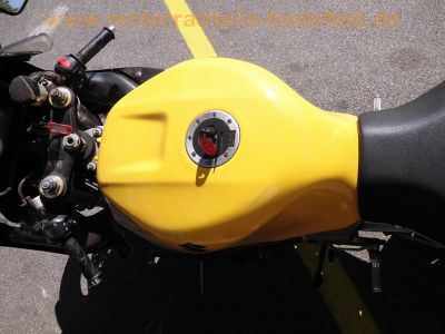 Suzuki_GSXR_750_K0_WVBD_1Hd_2x_Motor_2x_Renn-Verkeidung_2x_Radsatz_Tuning_SR-Racing_Titan-Auspuff_0083SR_Renn-Bereifung_Regen-Reifen_-_wie_GSX-R_GSXR_600_1000_K1_K2_K3_K4_K5_239.jpg