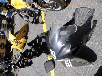 Suzuki_GSXR_750_K0_WVBD_1Hd_2x_Motor_2x_Renn-Verkeidung_2x_Radsatz_Tuning_SR-Racing_Titan-Auspuff_0083SR_Renn-Bereifung_Regen-Reifen_-_wie_GSX-R_GSXR_600_1000_K1_K2_K3_K4_K5_8.jpg