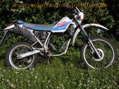 Kawasaki_KLR_250_D_KL250D_weiss-blau_Einzylinder-Enduro_ohne_Motor_-_wie_KL600_KL650_KLR600_KLR650_A_B_C_Tengai_1.jpg
