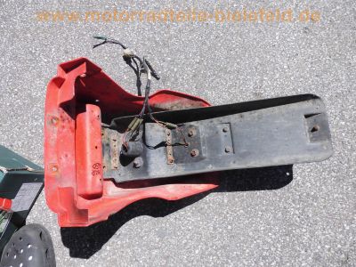 Kawasaki_KLR_650_A_KL650A_rot_Einzylinder-Enduro_Ersatzteile_spare-parts-_wie_KL600_KL250_KLR600_KLR250_A_B_C_Tengai_41.jpg