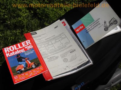 Aprilia_Leonardo_125_Typ_MB_Roller_mit_Topcase_-__wie_Leo_150_ZD4MB_43.jpg