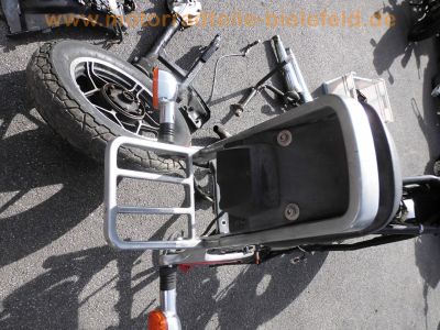 Honda_V45_Magna_VF750C_RC09_Chopper_Ersatzteile_spare-parts_hohe_Sissy-Bar_mit_Gepaecktraeger_-_baugleich_VF700C_RC21_Magna_wie_VF500C_PC13_V30_VF_700_750_S_Sabre_F_Interceptor_35.jpg