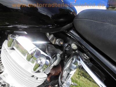 YAMAHA_XVS_650_DRAG_STAR_4VR_schwarz_Chrom-Optik_Windschild_-_wie_4XR_XV_250_535_750_1100_Virago_62.jpg
