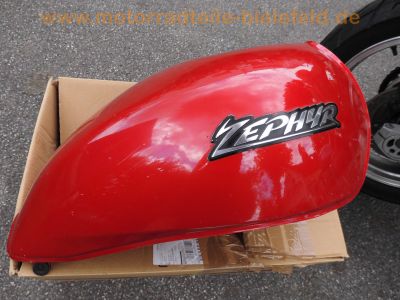 Kawasaki_ZR750_C_Zephyr_C4_Micron_e1_4-1_Sport-Auspuff_MFK39_original_Auspuff_KHI_K277_2x_Tank_-_wie_ZR_550_1100_Klassiker_Z650_Z900_Z1000_24.jpg