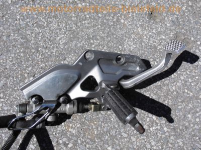 Kawasaki_ZZR1100D_ZXT10D_ZX1100D_Ersatzteile_spare-parts_Schwinge_Fussrasten_Bremse_15.jpg