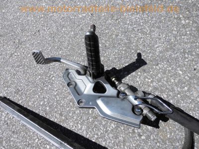 Kawasaki_ZZR1100D_ZXT10D_ZX1100D_Ersatzteile_spare-parts_Schwinge_Fussrasten_Bremse_21.jpg
