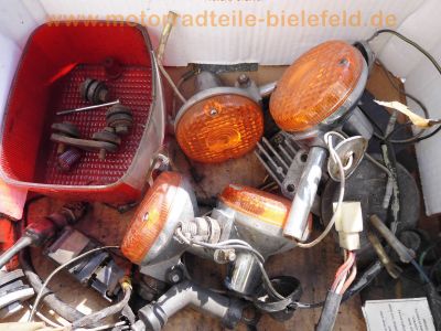 Kawasaki_KZ200A_Z200_Einzylinder_gruen_zerlegt_wie_KZ250C_Z250_LTD_-_Teile_Ersatzteile_spare-parts_spares_21.jpg
