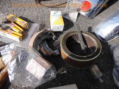 Kawasaki_KZ200A_Z200_Einzylinder_gruen_zerlegt_wie_KZ250C_Z250_LTD_-_Teile_Ersatzteile_spare-parts_spares_40.jpg