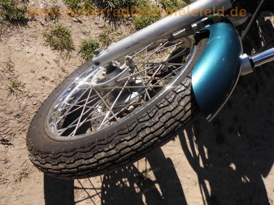 Yamaha_XV250_Virago_3LW_Chopper_gruen_HAGON_Federbeine_Sissy-Bar_Gepaecktraeger_-_wie_3LS_XV_125_535_750_5AJ_2YL_3BR_5G5_68.jpg