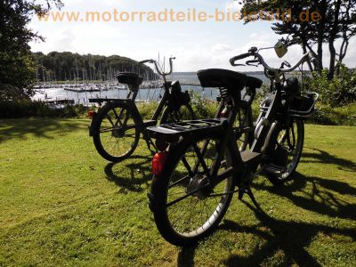 Velosolex_3800_2x_Solex_Fahrrad_mit_Hilfsmotor_Mofa_Oldtimer_Betriebserlaubnis_Papiere_14.jpg