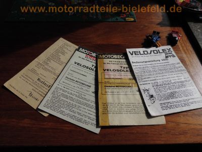 Velosolex_3800_2x_Solex_Fahrrad_mit_Hilfsmotor_Mofa_Oldtimer_Betriebserlaubnis_Papiere_187.jpg