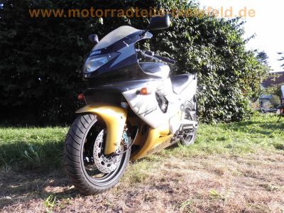 Yamaha_YZF_600_R_Thundercat_4TV_Aero_Supersport_EZ2000_1Hd_unfallfrei_-_Motor_wie_FZR600R_4JH_Nachfolger_YZF-R6_2.jpg
