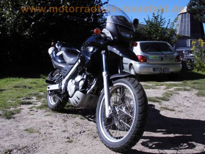BMW_F650GS_Gelaende-Sport_Enduro_schwarz_original_Gepaecktraeger_BMW_Alu-Koffer_plus_Topcase_METZELER_TOURANCE_Navi-Vorbereitung_TOP-Zustand_44.jpg