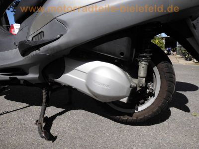 Honda_FES125_Pantheon_JF05_Touren-Roller_Scooter_silber-grau_Sturz_technisch_top_-_wie_FES150_69.jpg