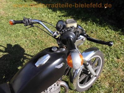 Yamaha_SR500_2J4_schwarz_Micron-Lenker_mit_Ochsenaugen_KONI-Federbeine_-_Technik_wie_48T_XT500_1U6_1E6_1N5_39.jpg