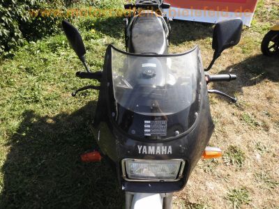 Yamaha_XJ600_51J_grau-weiss_GIVI_Koffertraeger_Originalzustand_-_wie_3KN_3KM_10.jpg