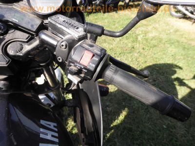 Yamaha_XJ600_51J_grau-weiss_GIVI_Koffertraeger_Originalzustand_-_wie_3KN_3KM_32.jpg