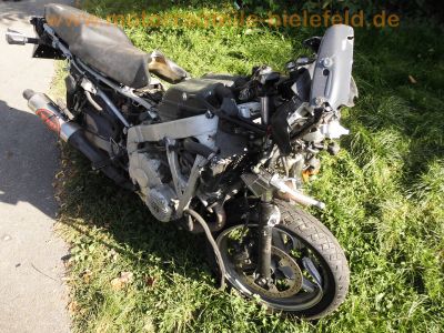 Honda_CBR600F_PC19_Lenhardt_Wagner_4-1_Auspuff_Crash-Test_Ersatzteile_Teile_spare-parts_spares_-_wie_PC23_CBR1000F_SC21_40.jpg