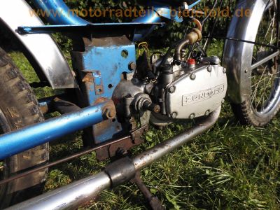 Zuendapp_ZR20_Mofa_blau_1977_Typ_447-02_Liste_0_Motor_Typ_250_-_wie_Zundapp_ZB22_ZA25_460-02_ZD10_446-210_63.jpg