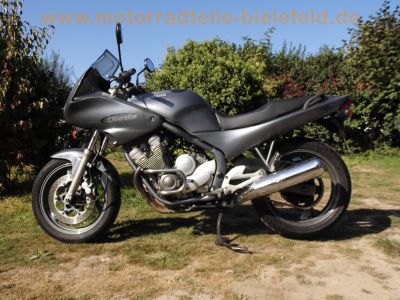 Yamaha_XJ600S_Diversion_4BR_silber-grau_Sturzschaden_Sturzbuegel_1.jpg