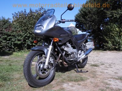 Yamaha_XJ600S_Diversion_4BR_silber-grau_Sturzschaden_Sturzbuegel_3.jpg
