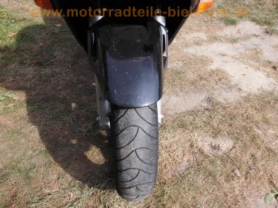 Honda_CBR600F_PC25_schwarz-gelb_Scott-Oiler_TRW-Lenker_-_wie_PC23_PC31_23.jpg