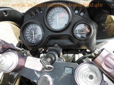 Honda_CBR600F_PC25_schwarz-gelb_Scott-Oiler_TRW-Lenker_-_wie_PC23_PC31_47.jpg