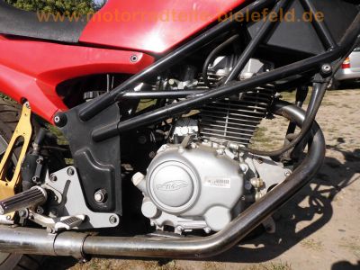 Simson_MS125_Schikra_125_Naked_Bike_1998_made_in_Germany_mit_SMC-Motor_-_Technik_wie_Simson_125_SM_GS_62.jpg