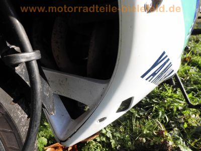 Yamaha_FZ_750_Genesis_2KK_grau-weiss_letztes_Modell_1990_17_Zoll_Vorderrad_Vollverkleidung_4in1_Auspuff_-_wie_1FN_3KT_20.jpg
