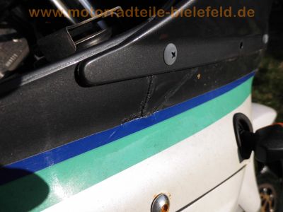 Yamaha_FZ_750_Genesis_2KK_grau-weiss_letztes_Modell_1990_17_Zoll_Vorderrad_Vollverkleidung_4in1_Auspuff_-_wie_1FN_3KT_57.jpg