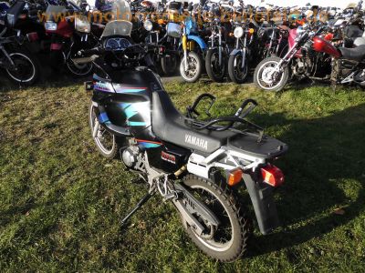 Yamaha_XTZ_660_Tenere_3YF_1998_schwarz_Sturzbuegel_-_wie_4BW_4MY_4NV_4NW_4MD_Motor_wie_SZR_660_4SU_1.jpg