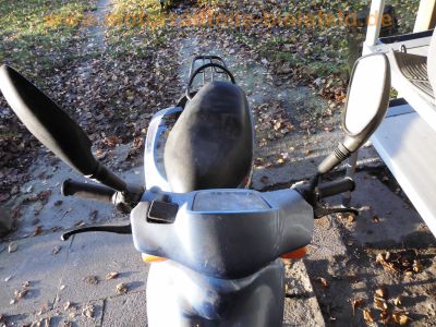 HerChee_Adly_CAT_125_silber-blau_Roller_Scooter_GY6_Ersatzteile_Teile_spares_spare-parts_Gepaecktraeger_29.jpg