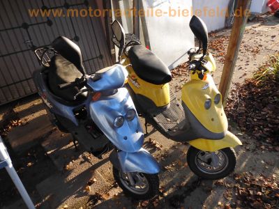 HerChee_Adly_CAT_125_silber-blau_Roller_Scooter_GY6_Ersatzteile_Teile_spares_spare-parts_Gepaecktraeger_8.jpg