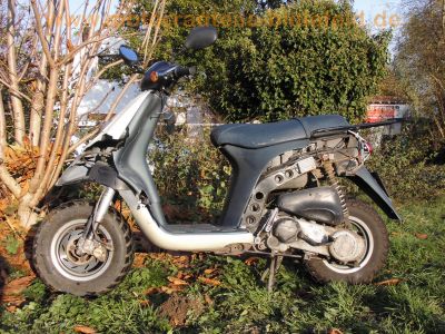 Piaggio_TPH_50_Typhoon_2T_weiss_Crash_SITOPLUS_Auspuff_-_Ersatzteile_Teile_spares_spare-parts_wie_TPH_Gilera_Storm_Puch_50_80_125_Typhoon_32.jpg