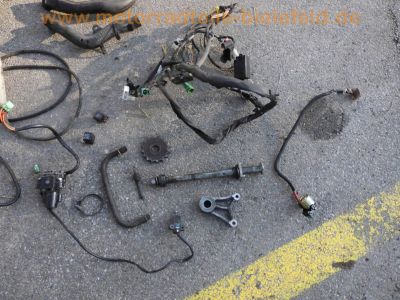 Suzuki_GSXR1100W_GU75C_Teile_Ersatzteile_spares_spare-parts_-_wie_GSXR750W_46.jpg