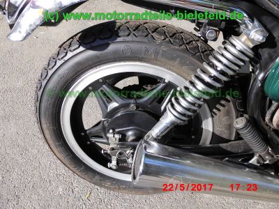 Honda_CM400T_NC01_Oldtimer_Chopper_british_racing_green_US-Modell_kurzer_Heckfender_und_Frontfender_offener_43PS_Motor_original_Haltebuegel_neuer_JAMA-Auspuff_e13-55.jpg
