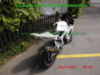 Yamaha_YZF-R1_RN01_EZ2000_Rennmaschine_weiss_Heck-Umbau_Akrapovic_Sport-Auspuff_GFK-Verkleidung_-_Teile_Ersatzteile_parts_spares_spare-parts_ricambi_repuestos_wie_R1_RN04-31.jpg