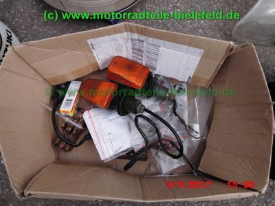 Suzuki_RGV250_GAMMA_VJ22B_Zweizylinder_Zweitakt_two-stroke_-_Teile_Ersatzteile_parts_spares_spare-parts_ricambi_repuestos_wie_VJ21_VJ23_Aprilia_RS250-221.jpg