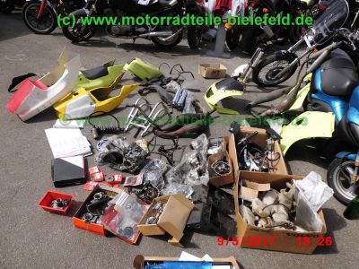 Suzuki_RGV250_GAMMA_VJ22B_Zweizylinder_Zweitakt_two-stroke_-_Teile_Ersatzteile_parts_spares_spare-parts_ricambi_repuestos_wie_VJ21_VJ23_Aprilia_RS250-27.jpg