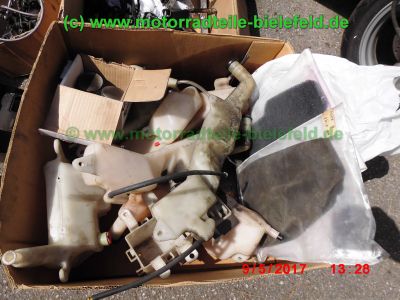 Suzuki_RGV250_GAMMA_VJ22B_Zweizylinder_Zweitakt_two-stroke_-_Teile_Ersatzteile_parts_spares_spare-parts_ricambi_repuestos_wie_VJ21_VJ23_Aprilia_RS250-32.jpg