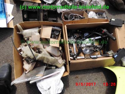Suzuki_RGV250_GAMMA_VJ22B_Zweizylinder_Zweitakt_two-stroke_-_Teile_Ersatzteile_parts_spares_spare-parts_ricambi_repuestos_wie_VJ21_VJ23_Aprilia_RS250-36.jpg